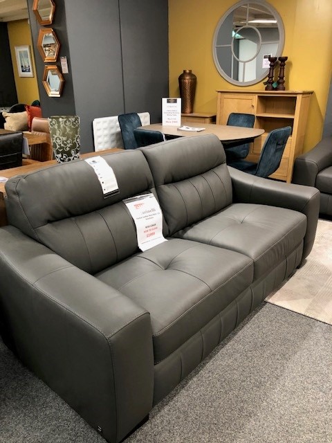 Grey Leather Maxi Sofa & 2 Chairs