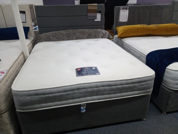 4'6'' Kelso No Drawer Divan Set + 24'' Seattle Headboard