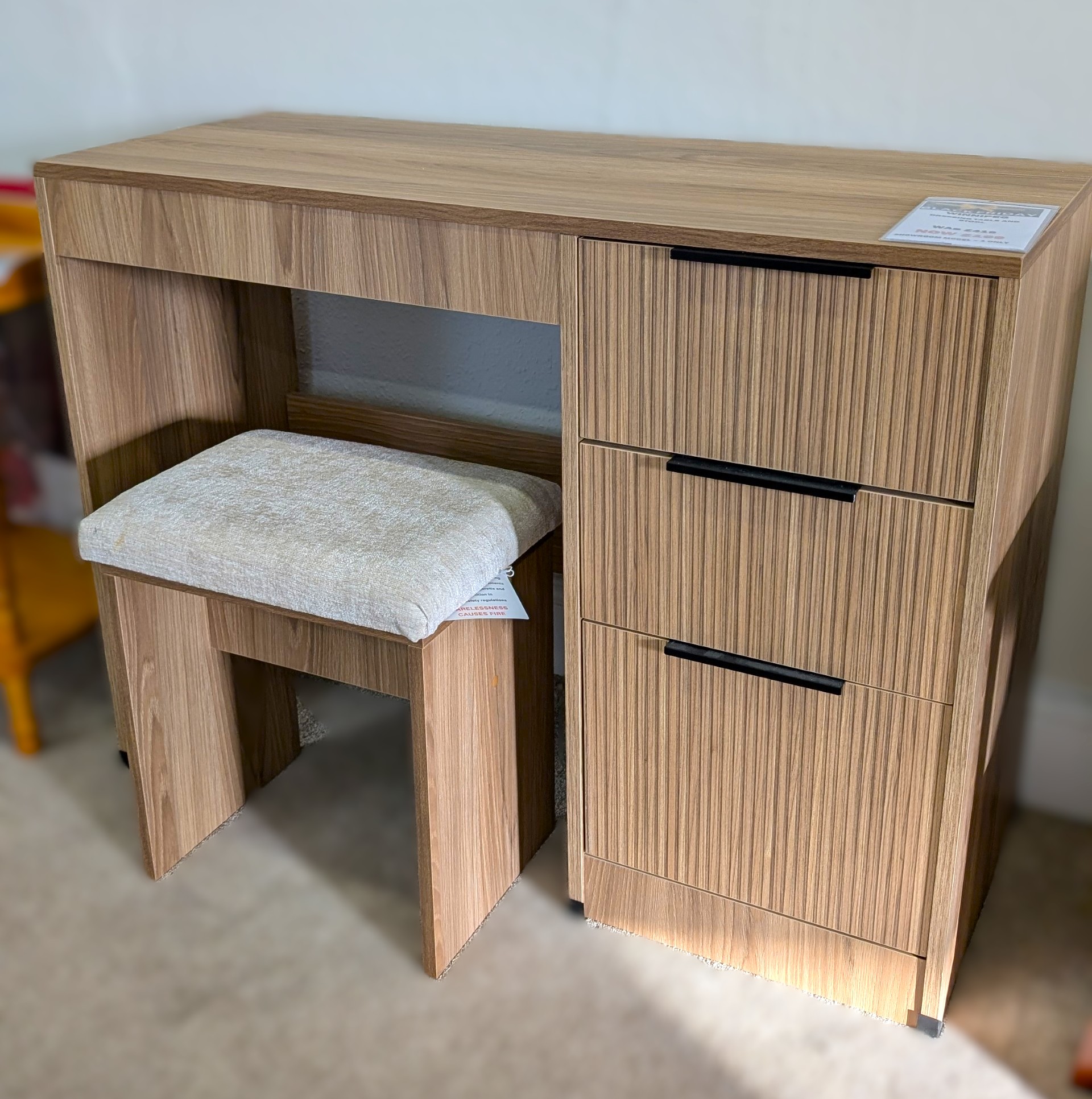 3 Drawer Single Pedestal Dressing Table & Footstool 